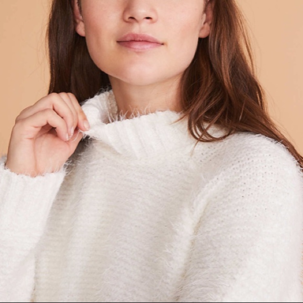 Lou and Grey Fuzzy Chenille Sweater - Picture 5 of 8